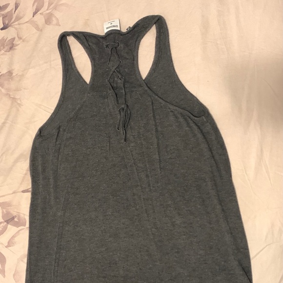 Gymshark lace back shirt - Picture 2 of 3